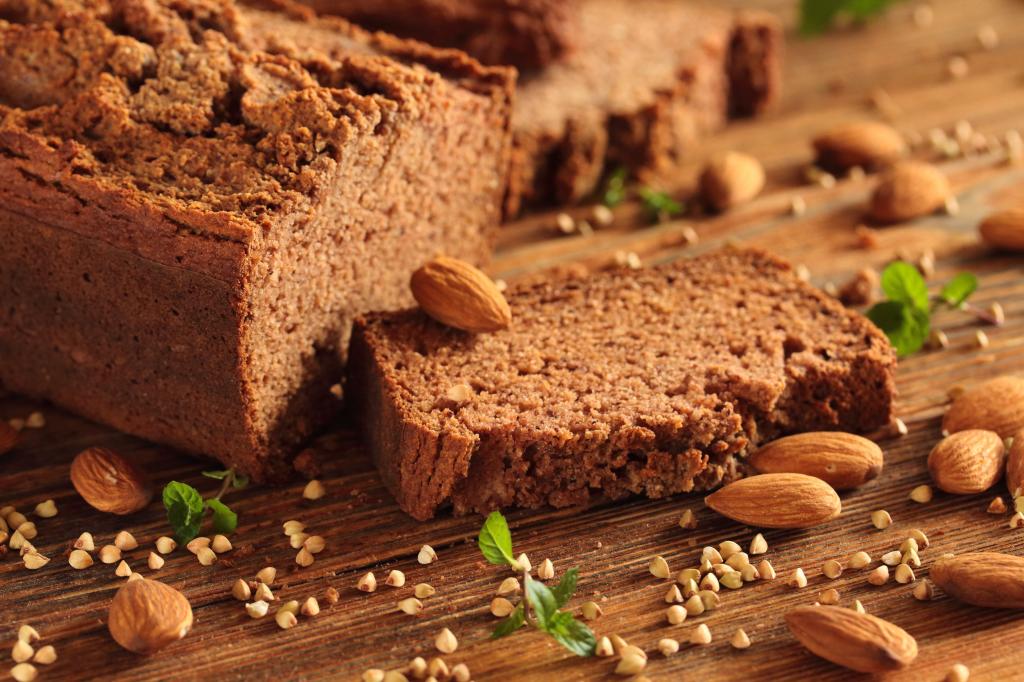Здоровое питание для привлекательной фигуры: как и из чего приготовить вкусный и полезный диетический хлеб