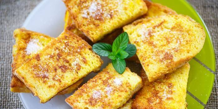 Жареные сладкие гренки