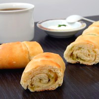 Багет с чесноком и зеленью