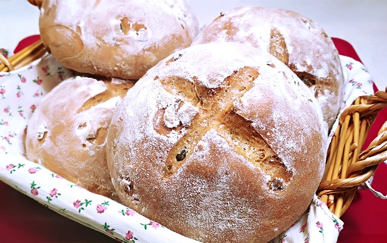 Греческий хлеб с оливками