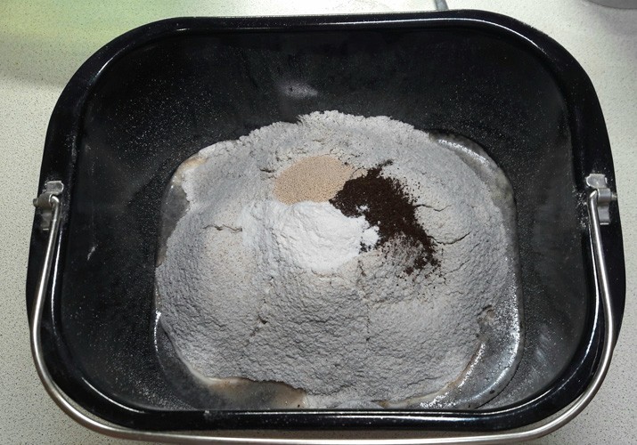 rzhanoj-hleb-v-hlebopechke