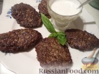 Фото к рецепту: Котлеты печеночные по-изюмски