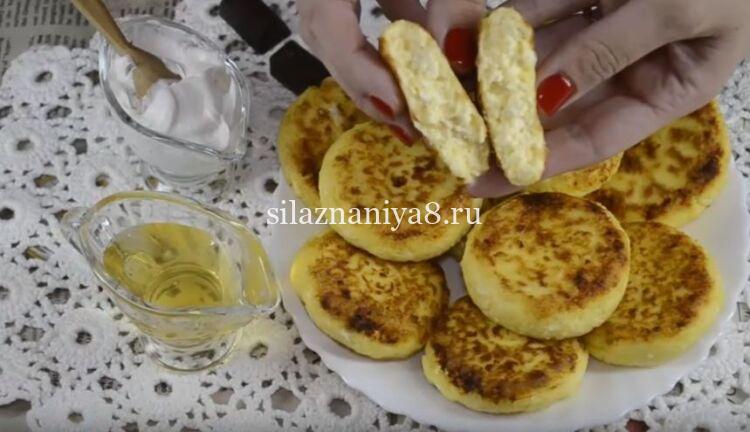 сырники из творога с манкой без муки на сковороде
