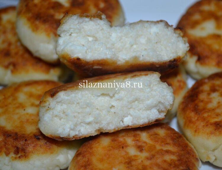 сырники без яиц и муки с манкой на сковороде