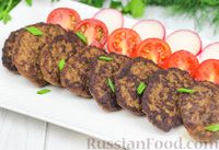 Фото к рецепту: Печёночные оладьи с морковью и хлебом (без муки)